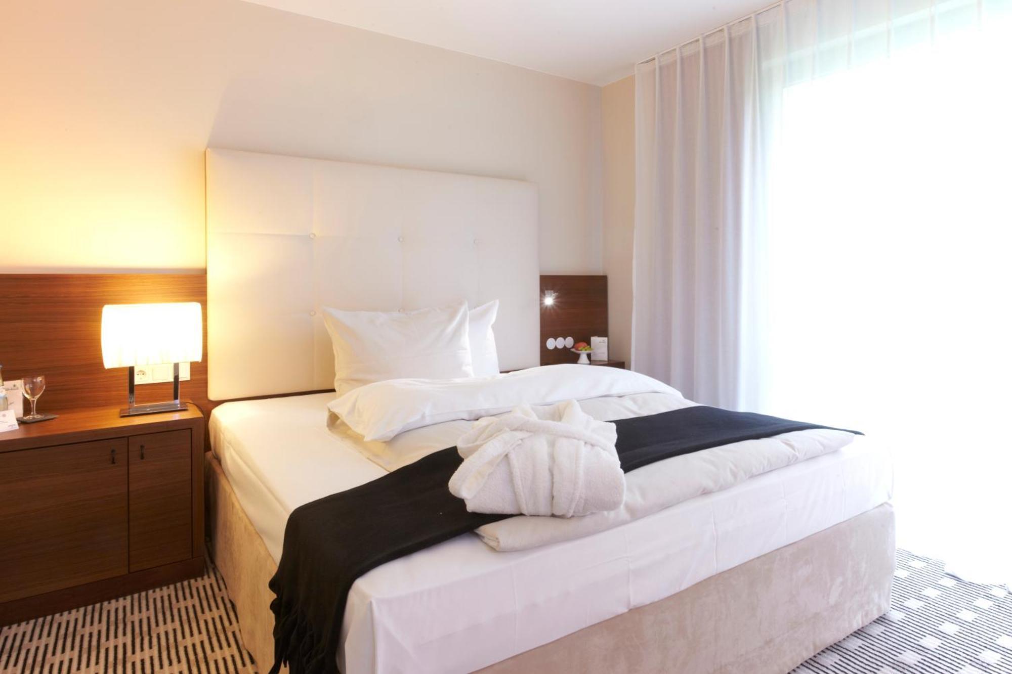 Seehotel Ketsch Schwetzingen Ngoại thất bức ảnh