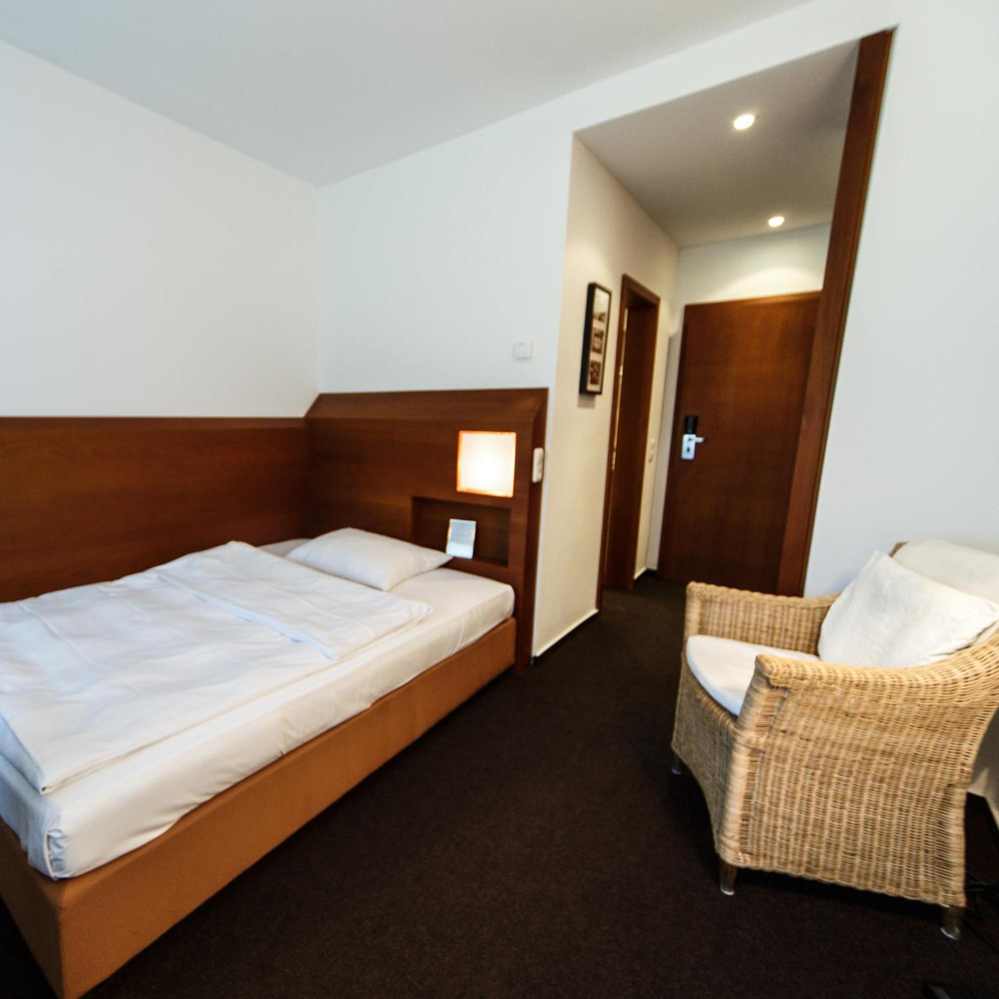 Seehotel Ketsch Schwetzingen Phòng bức ảnh