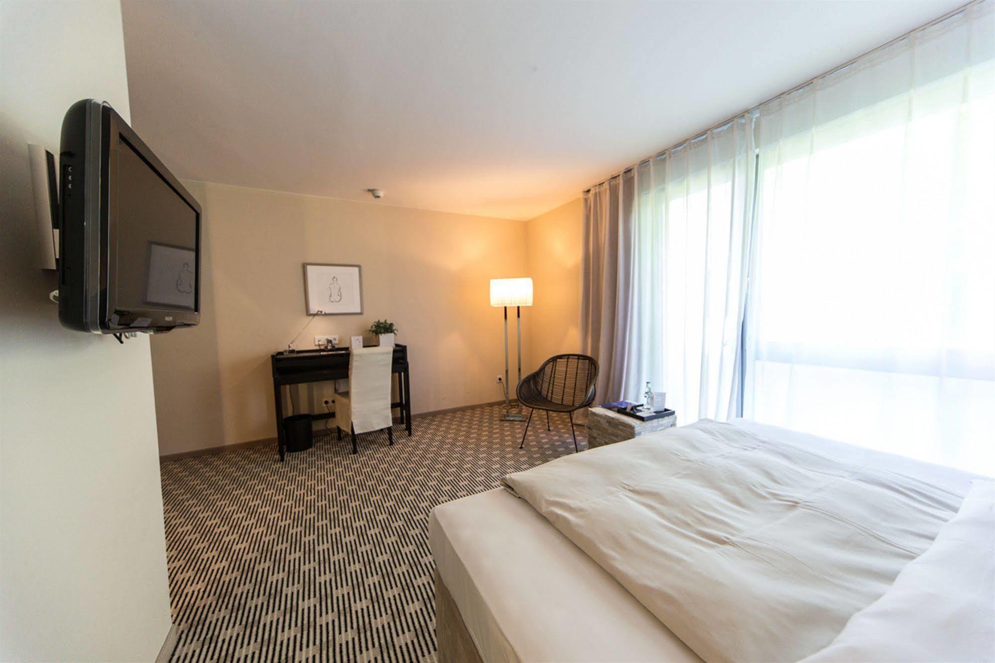Seehotel Ketsch Schwetzingen Ngoại thất bức ảnh