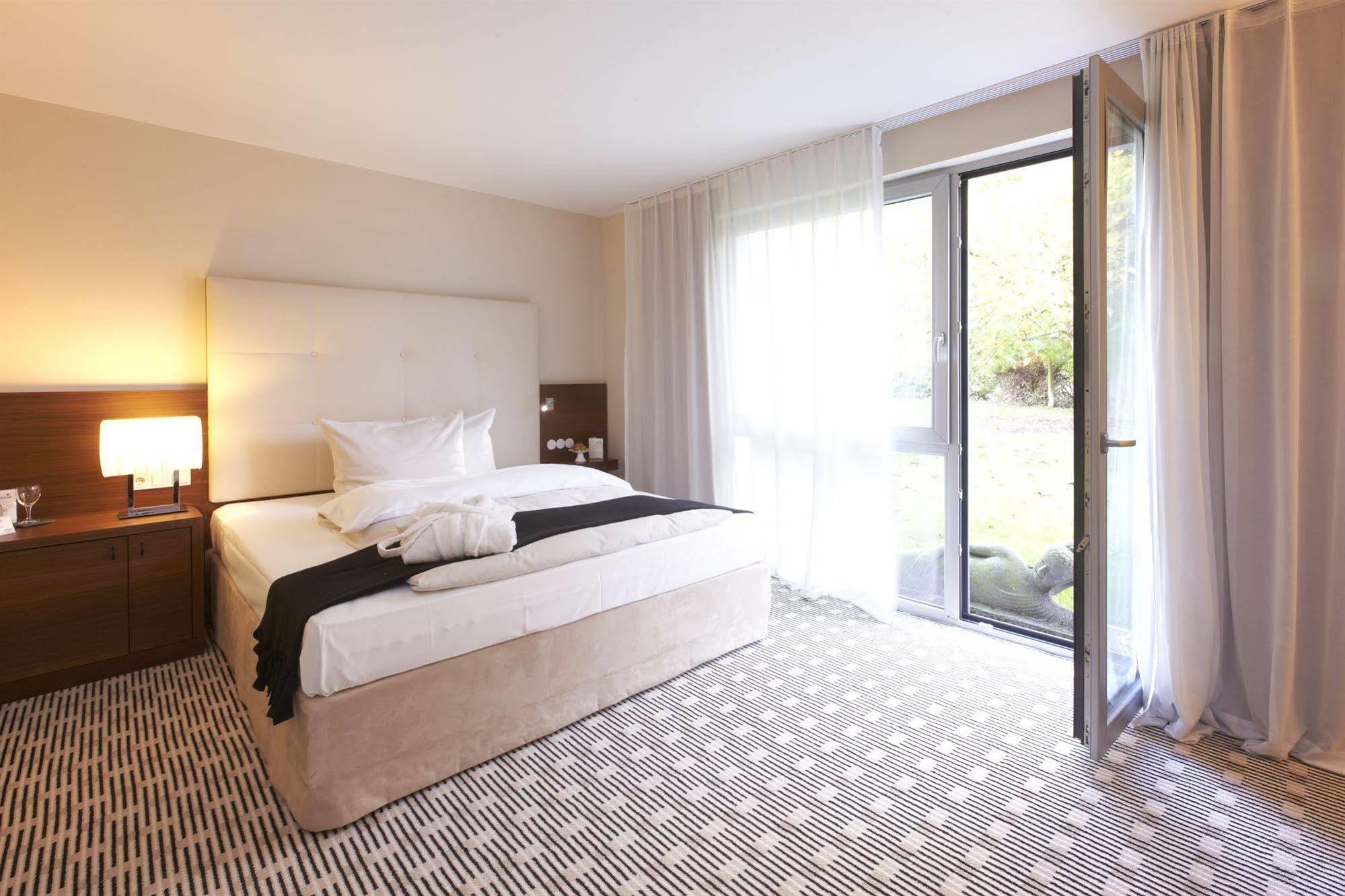 Seehotel Ketsch Schwetzingen Ngoại thất bức ảnh